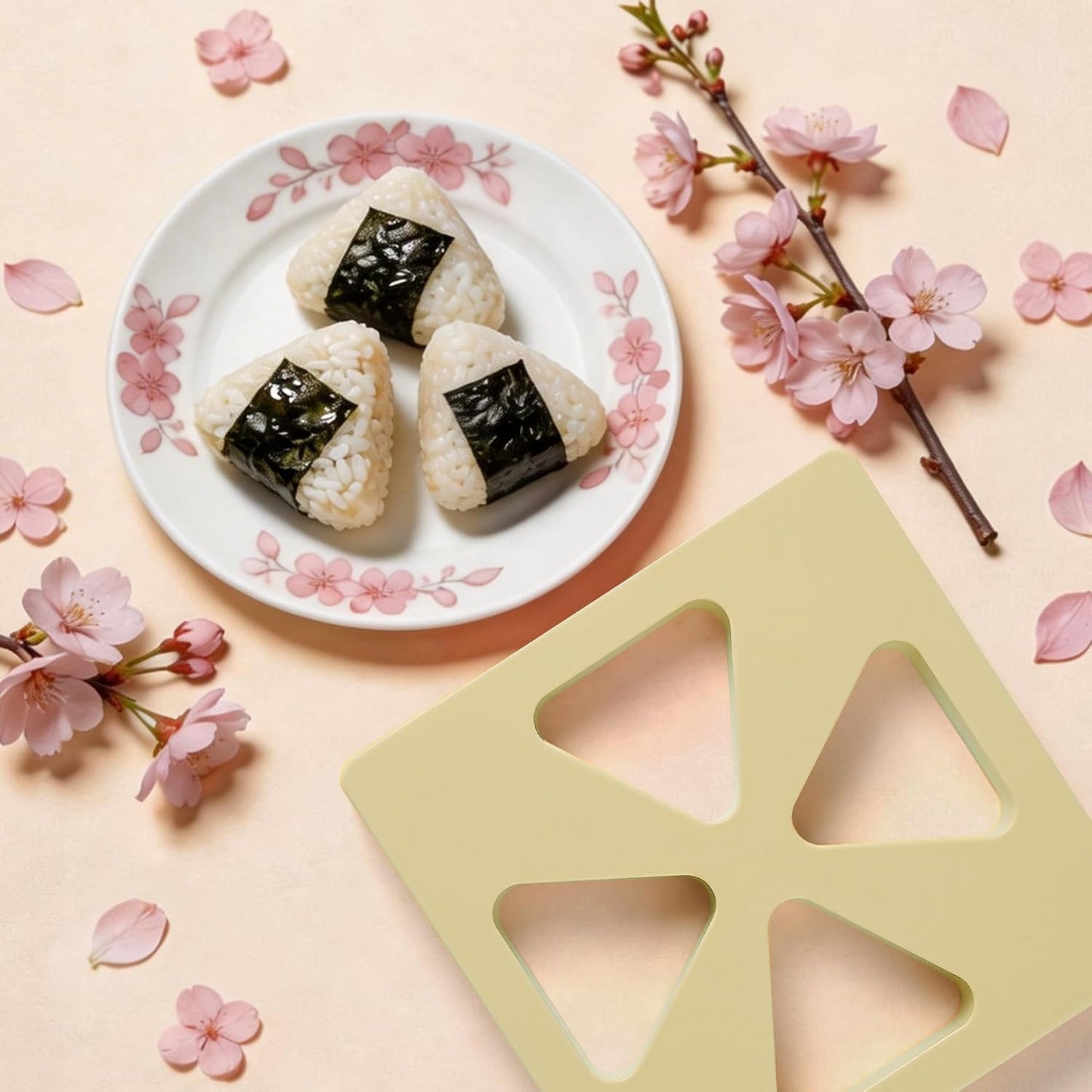 Molde de silicona para onigiri triángulo 4 cavidades sin adherir