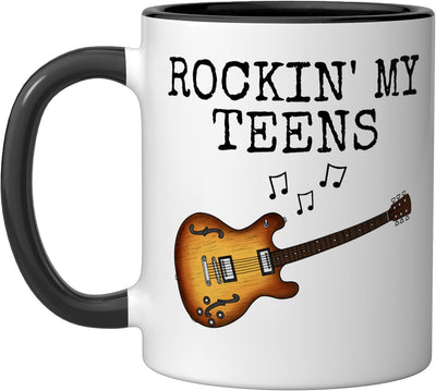 Taza de café para adolescente guitarra Rockin' My Teens negro/blanco