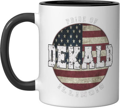 Taza cerámica bandera estadounidense vintage DeKalb Illinois negra/blanca