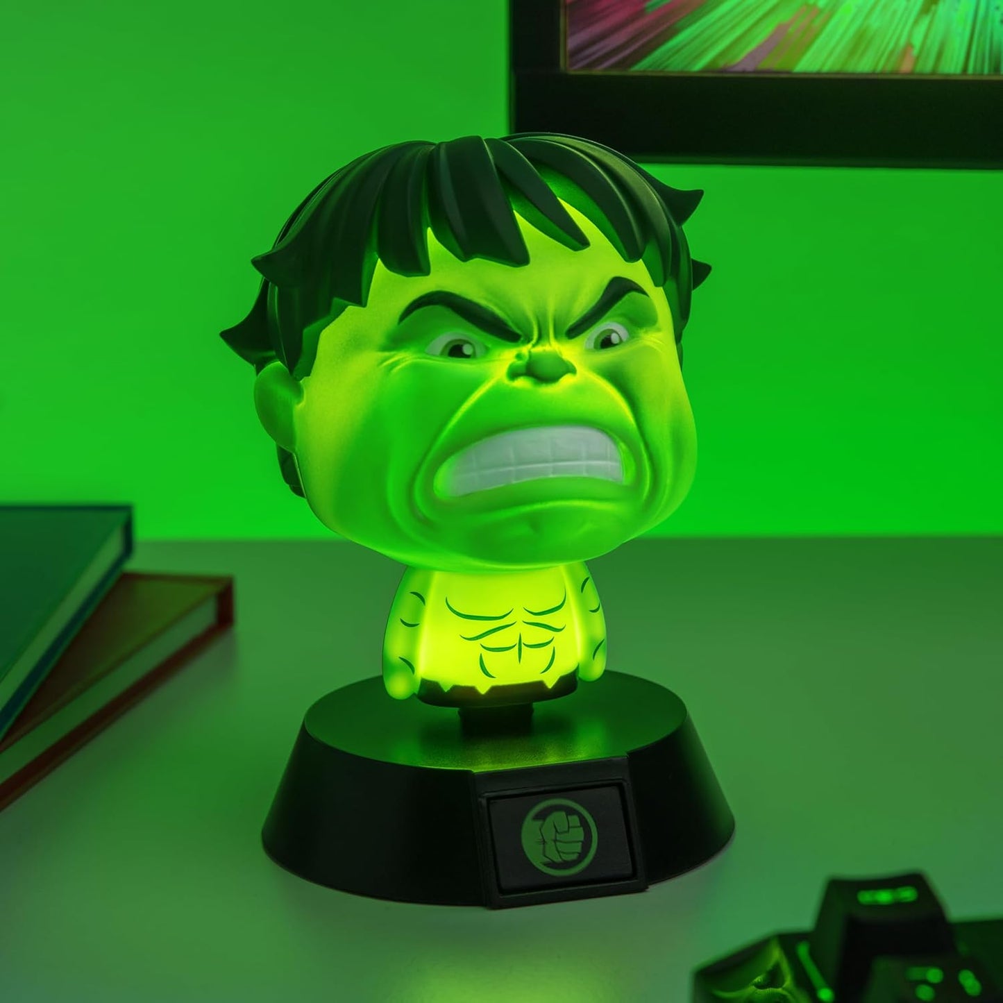 Lámpara Hulk 4.3pulg con pilas AAA licencia oficial