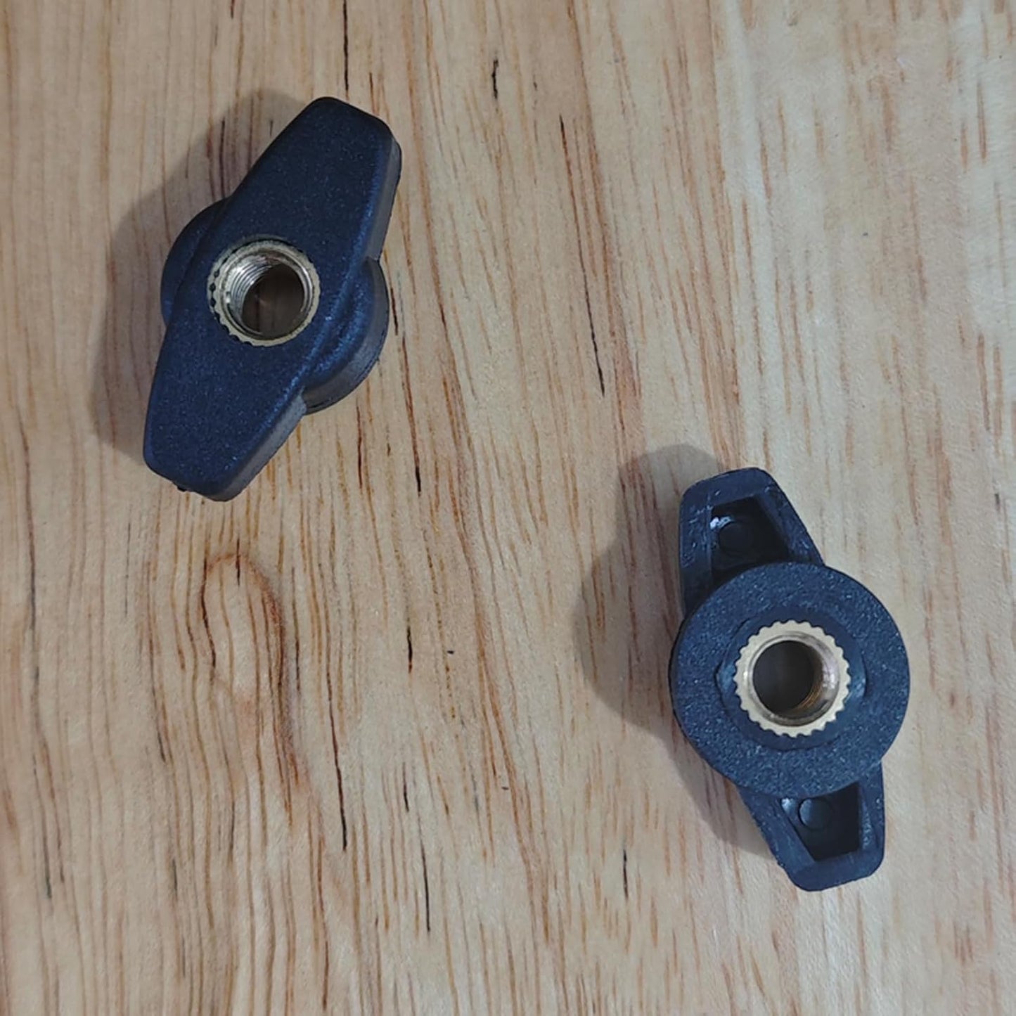 Pack 10 Pomos en T Plástico Negro para Mesa de Enrutador
