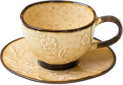 Juego de taza de café y platillo cerámico 5.4 oz beige en relieve