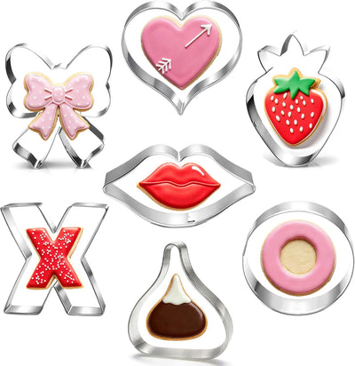 Set 7 cortadores galletas corazón labios X O fresa acero inox