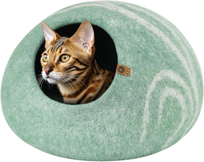 Cama fieltro gatos interior lana merino hecha a mano pistacho