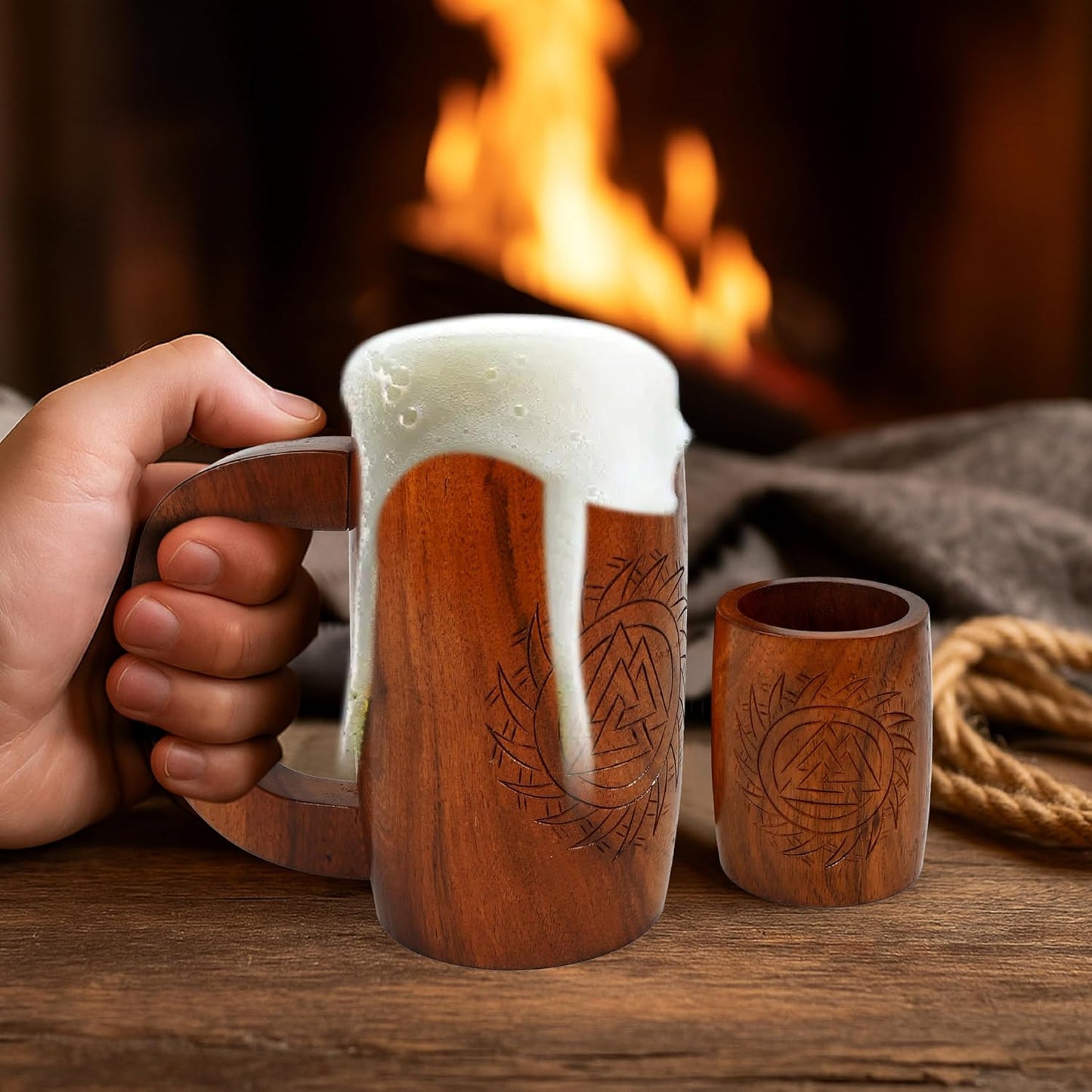 Juego tazas Vikingas madera grabada 16-20oz con vasos chupito