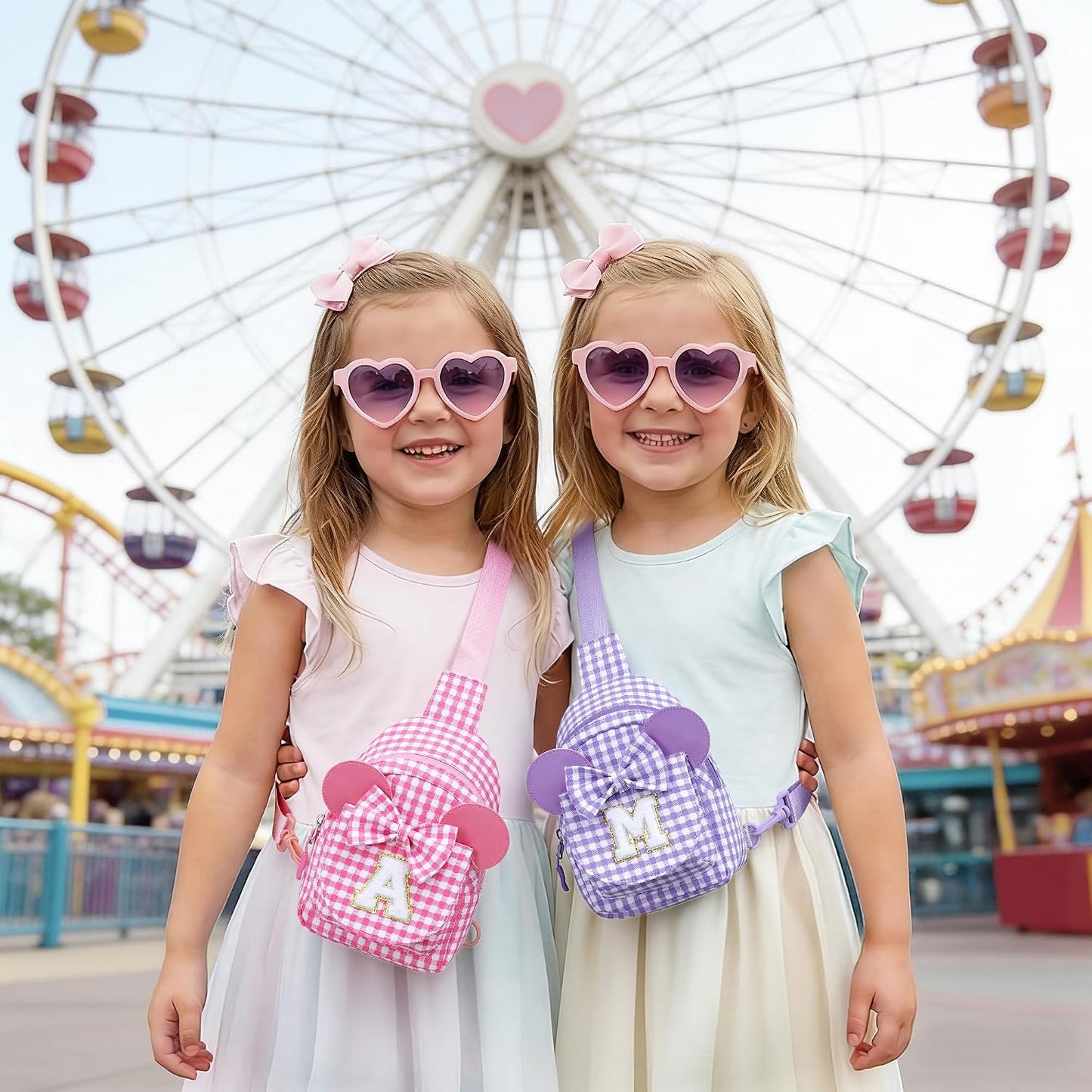 Bolsa bandolera para niña con inicial rosa