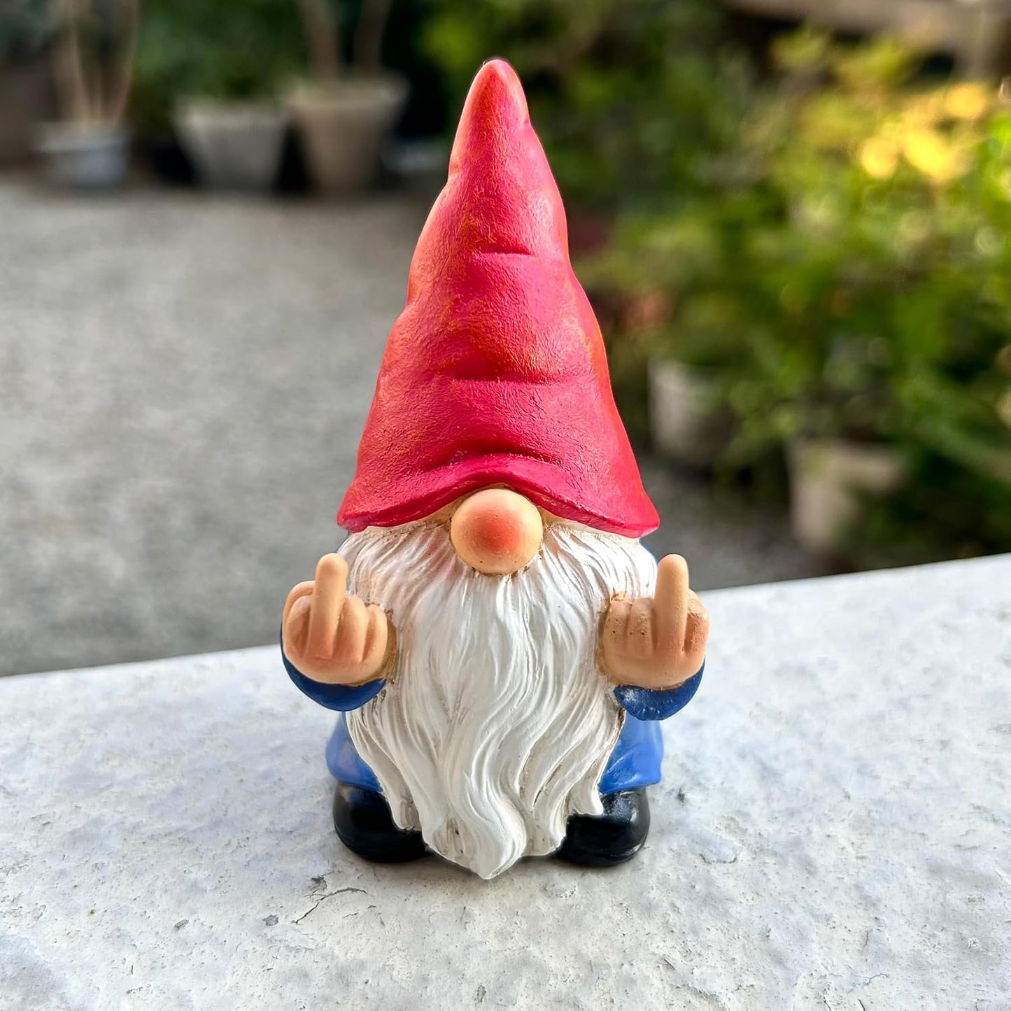 Gnomo dedo medio 3.5pulg decoración jardín patio
