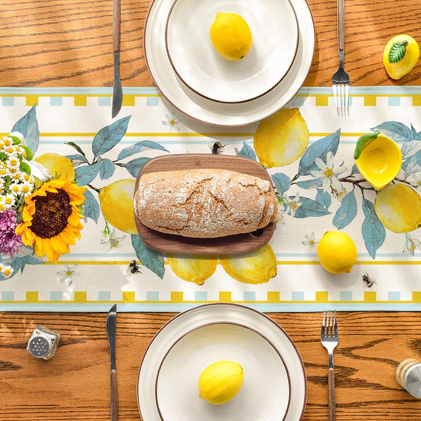 Camino de mesa azul claro con árbol de limón, flor y abeja para decoración de comedor