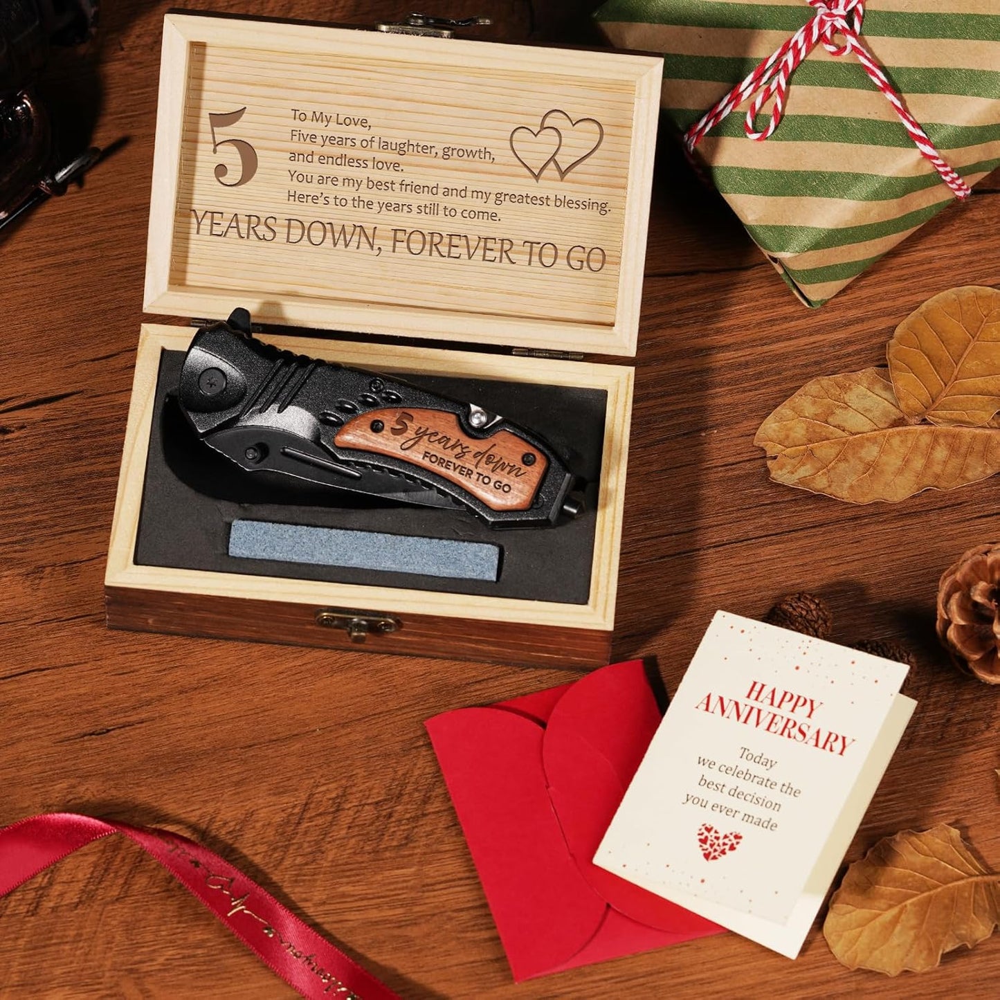 Cuchillo grabado para hombre 5º aniversario con caja