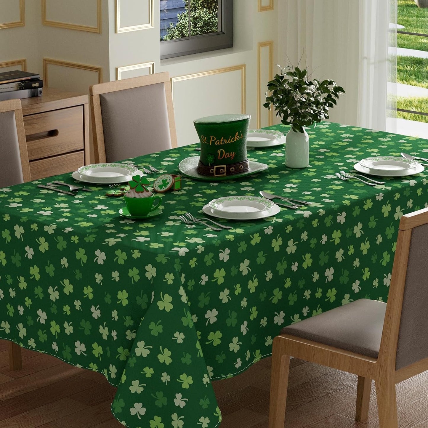 Mantel rectangular XCHI para San Patricio con tréboles verdes 52x70 pulg