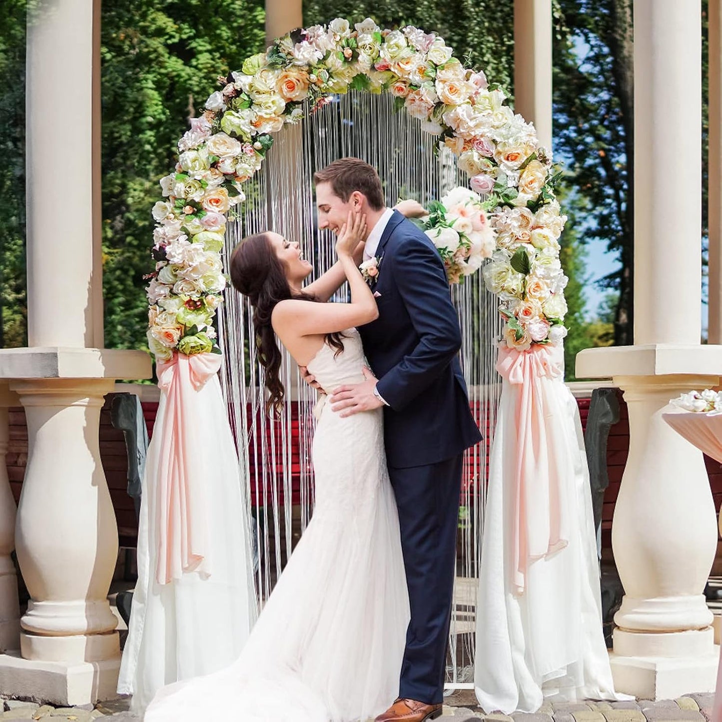 Soporte arco metal blanco para boda cumpleaños