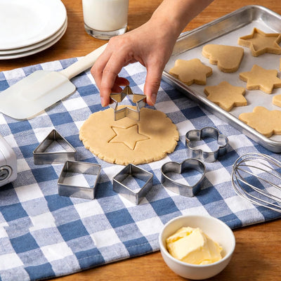Juego de 30 mini cortadores de galletas y arcilla con 10 formas diferentes