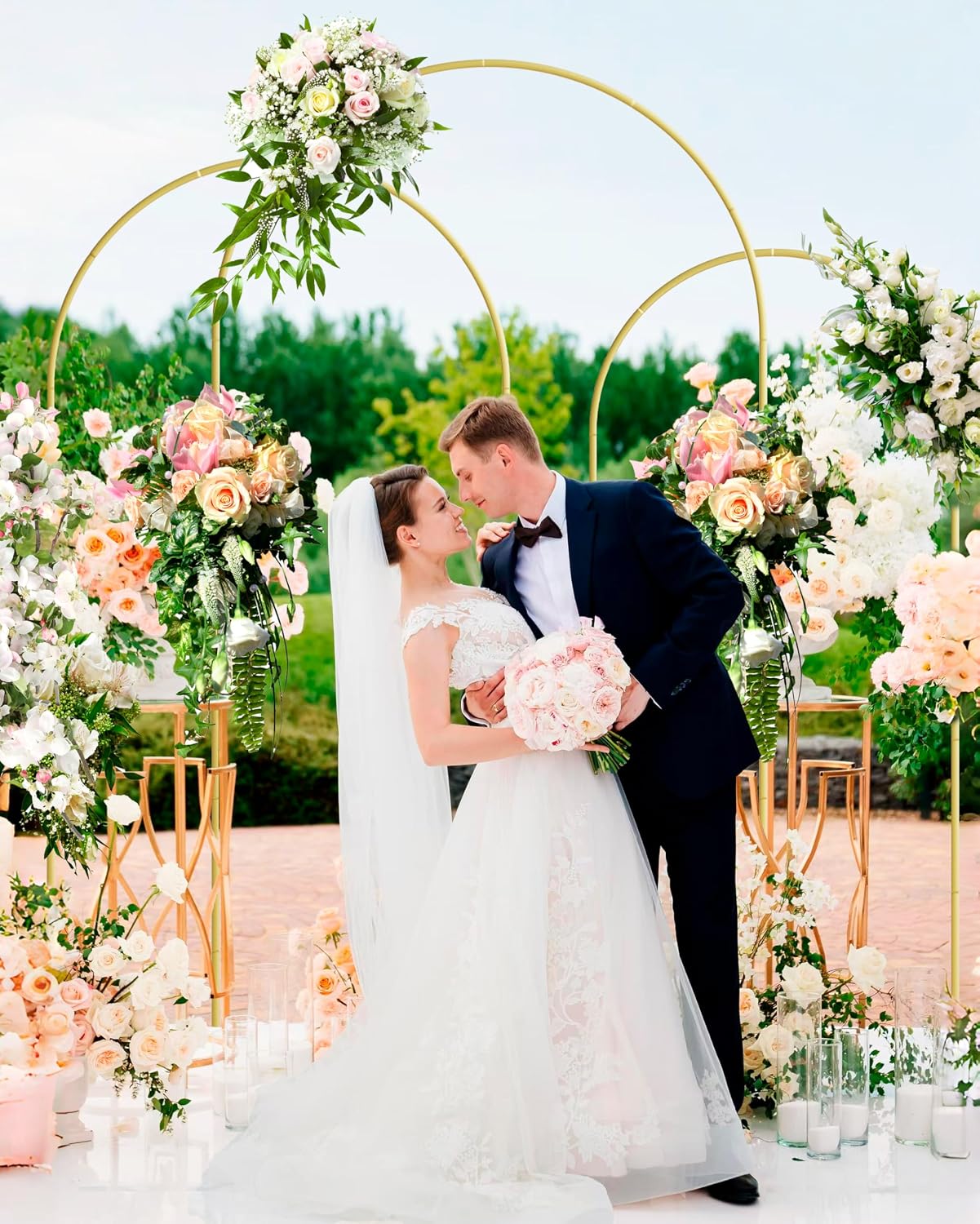 3 Arcos Boda Soporte Metal Dorado 7.2x6.6x6ft