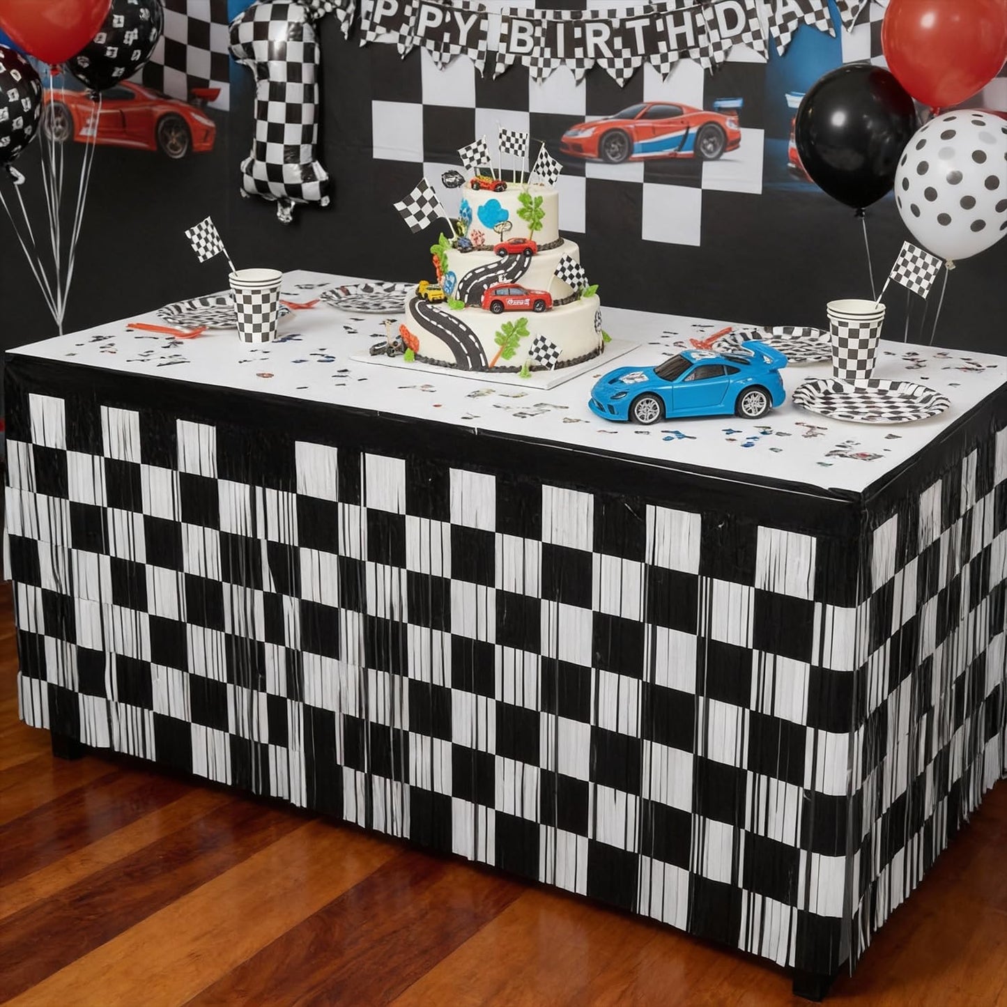 Falda de mesa metálica con flecos oropel para fiesta cumpleaños paquete 2 cortinas 29.5 x 108 pulgadas negro y blanco a cuadros
