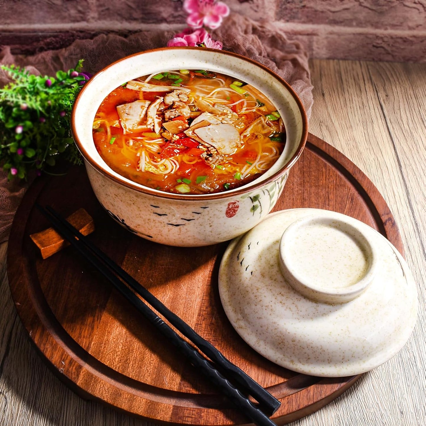 Cuenco de cerámica con tapa estilo japonés pintado a mano para arroz, guiso y postre