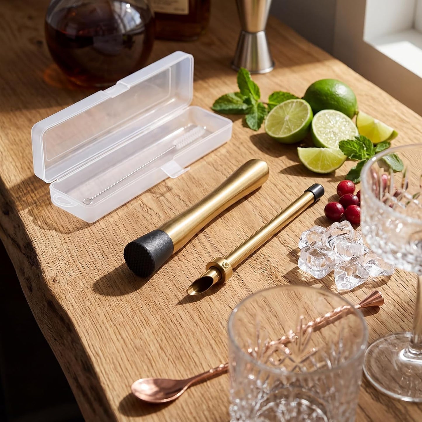 Cepillos de limpieza dorados con caja para tapas plásticas de limonada y perforador de pajilla
