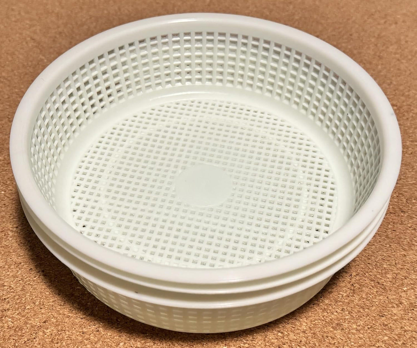 3 moldes de queso mediano para 1/2 cuarto de galón blancos