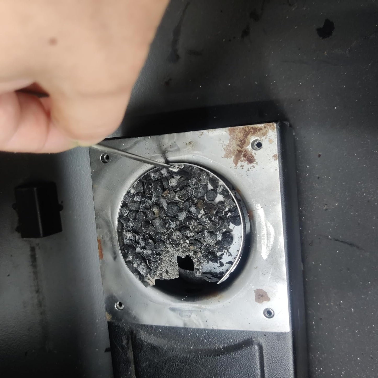 Removedor cenizas olla combustión parrilla pellets