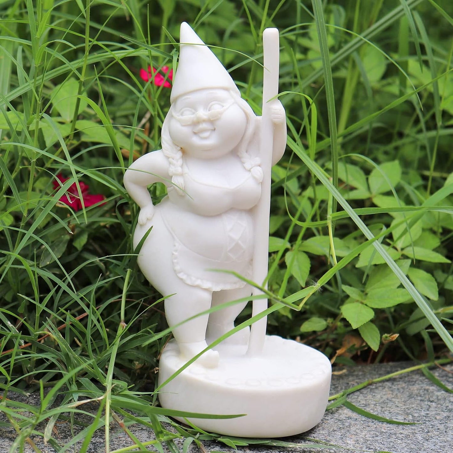Estatua gnomo bailarín sin pintar 6.7pulg exterior