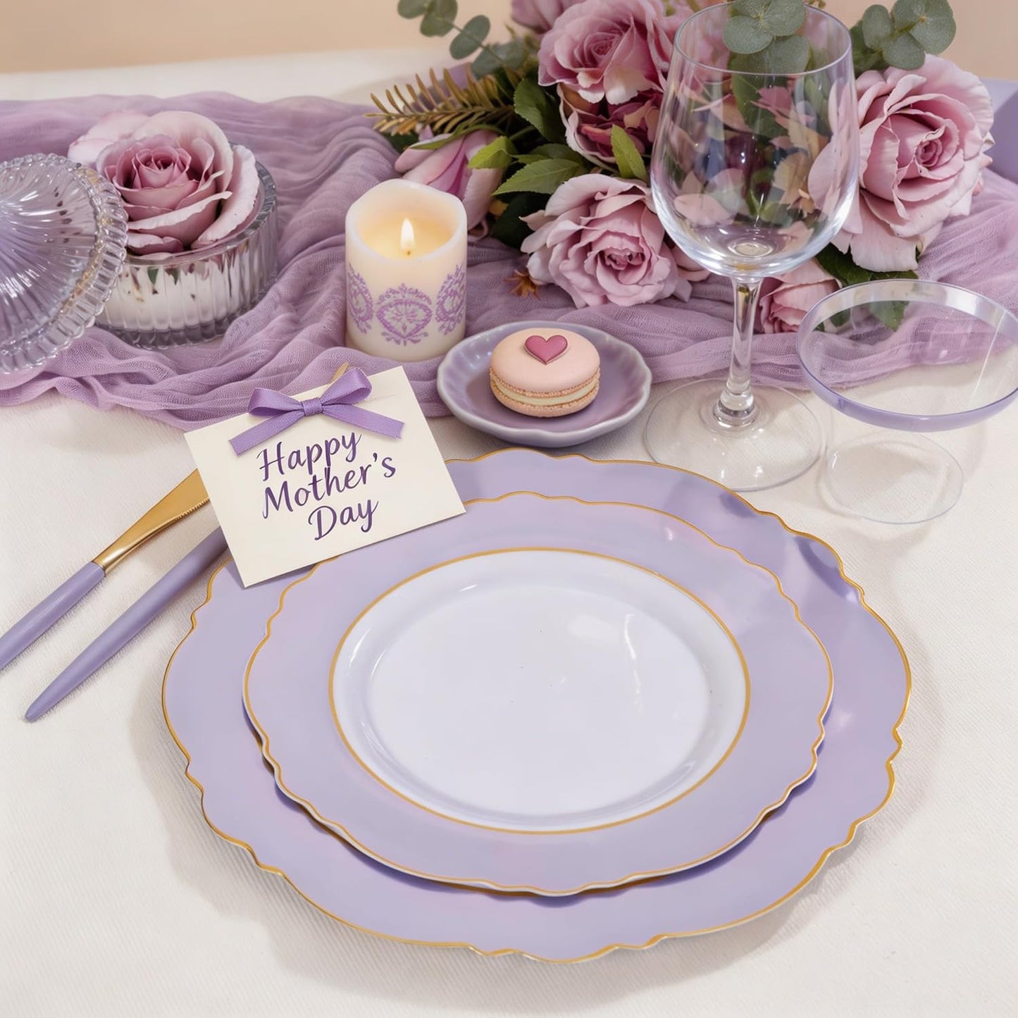 Platos plásticos morados set 250 pzas