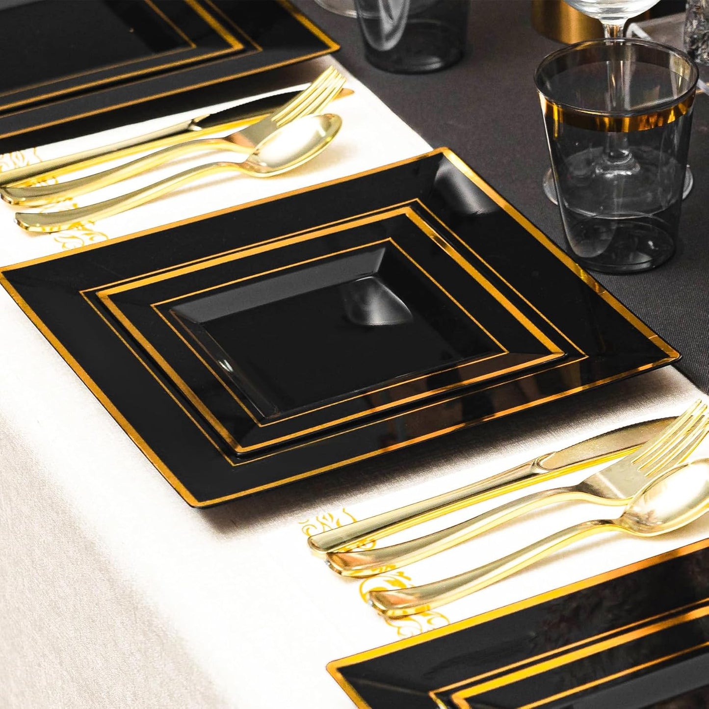Set 50 Pzas Vajilla Plástico Negro Dorado Tenedores Cucharas Cuchillos
