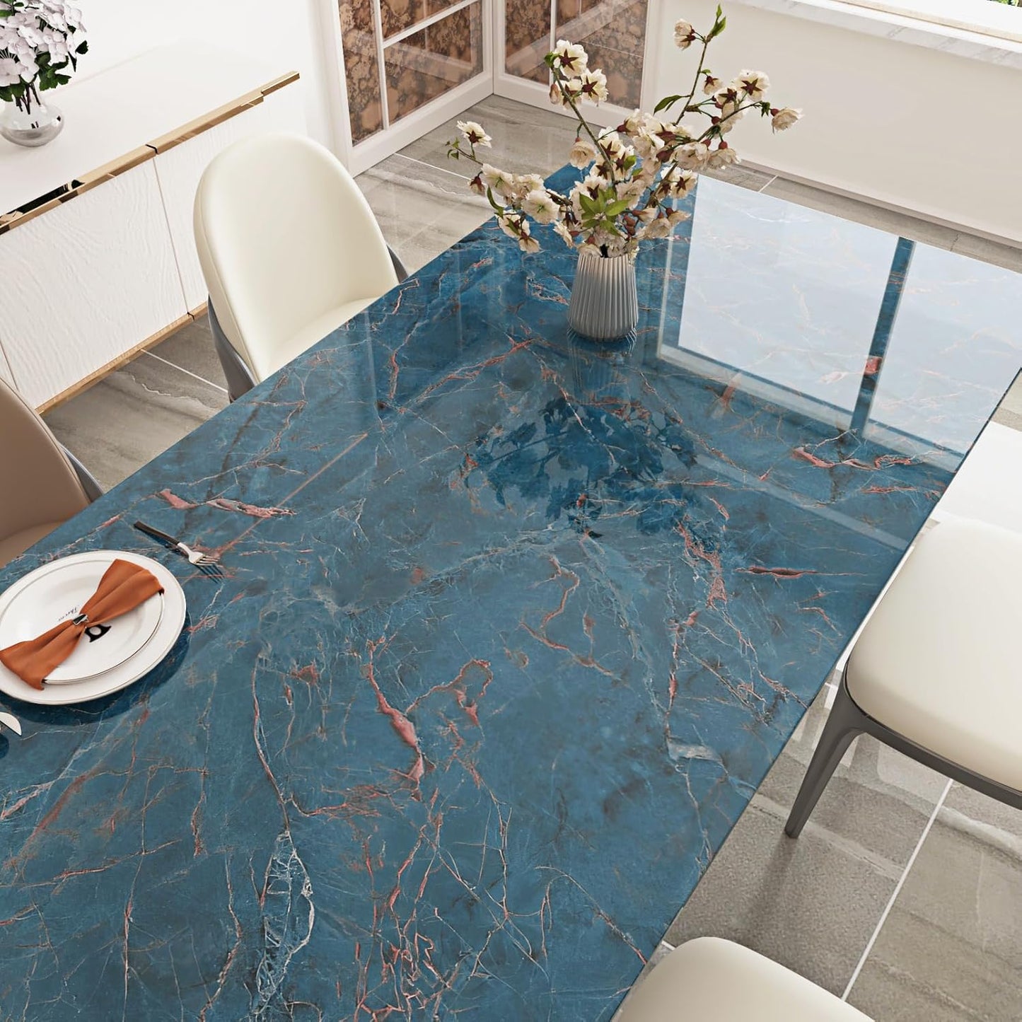 Papel contacto azul mármol brillante impermeable para encimeras