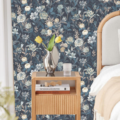 Papel tapiz floral despegable azul oscuro 17x120