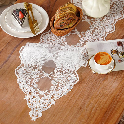Caminos de mesa blancos con patrón de flores vintage desgastado 12 x 36