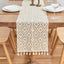 Camino de mesa de ganchillo bohemio beige de 60 pulgadas