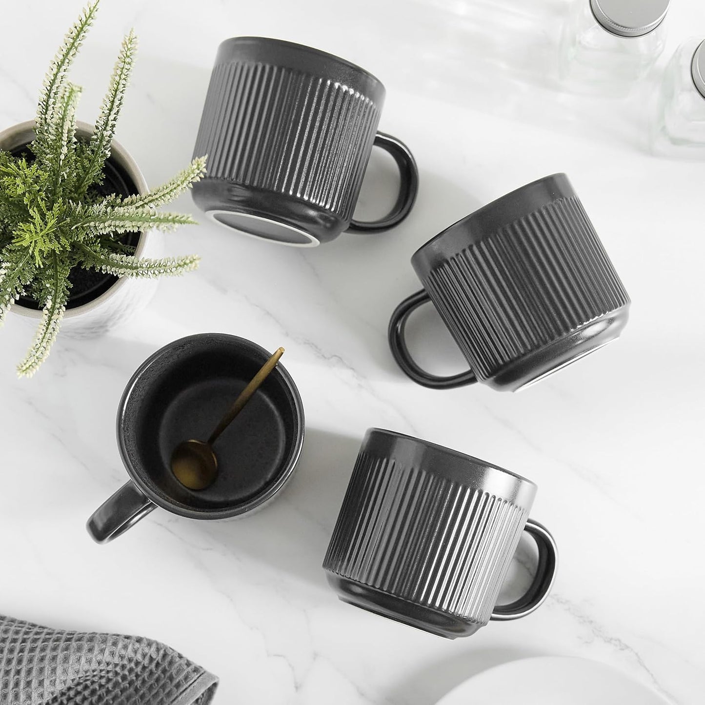 Juego de 4 tazas de café negras de cerámica con esmalte mate